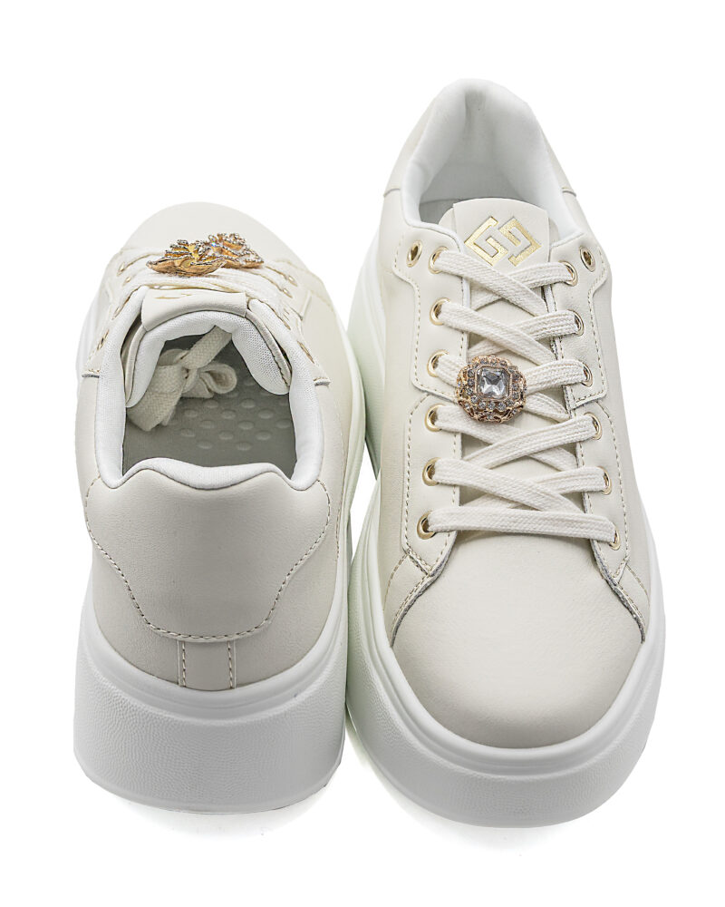 Sneakers Gold&Gold avorio con dettagli gioiello - immagine 3