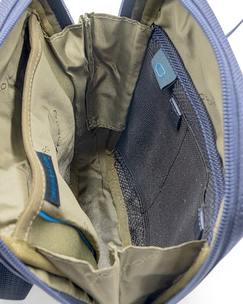 Borsello Piquadro uomo porta iPad®mini in tessuto riciclato - immagine 3